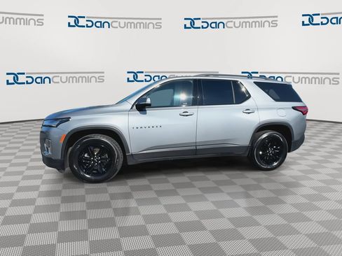 Used 2023 Chevrolet Traverse LS w/ Midnight/Sport Edition FWD image 5