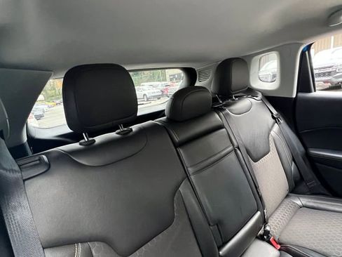 Used 2018 Jeep Compass Latitude image 29