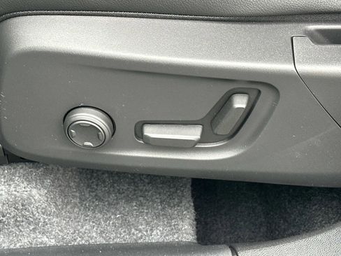 New 2026 Volvo XC40 B4 Plus w/ Climate Package image 14