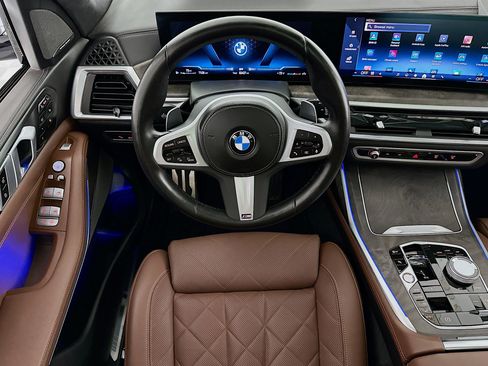 Used 2024 BMW X7 xDrive40i w/ Executive Package AWD/4WD image 21