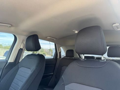 Used 2023 Ford Edge SE w/ Black Appearance Package image 11