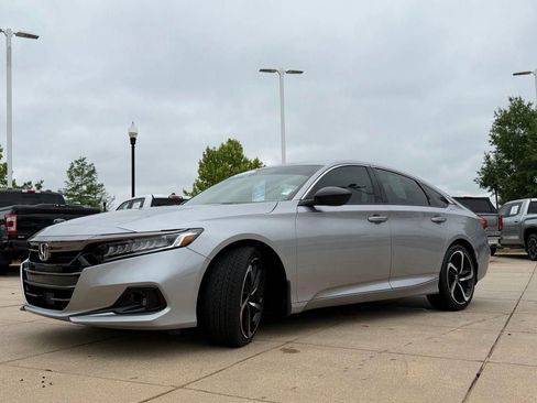 Used 2022 Honda Accord Sport Special Edition image 4