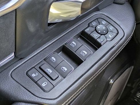New 2026 RAM 2500 Laramie AWD/4WD image 23