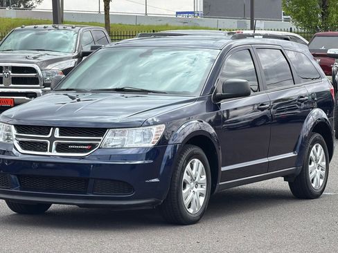 Used 2018 Dodge Journey SE FWD image 10