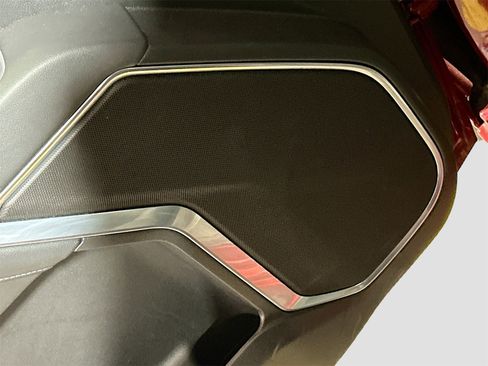 Used 2024 Chevrolet Silverado 1500 LT image 18