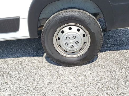 Used 2023 RAM ProMaster 2500 image 8