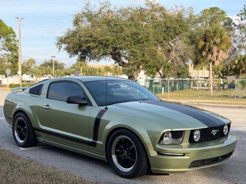 Used 2006 Ford Mustang GT Premium image 9