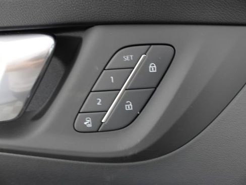 New 2026 Buick Enclave Sport Touring w/ Power Package FWD image 17