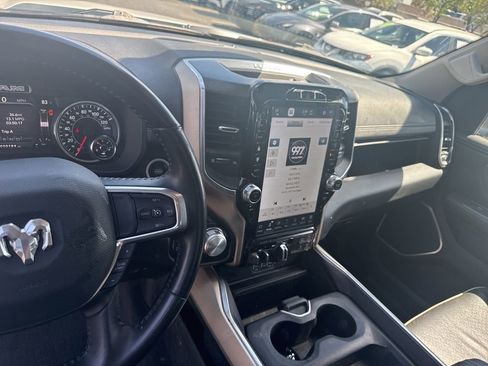 Used 2022 RAM 1500 Laramie AWD/4WD image 24