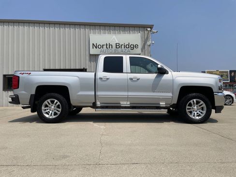 Used 2018 Chevrolet Silverado 1500 LT w/ All Star Edition image 26