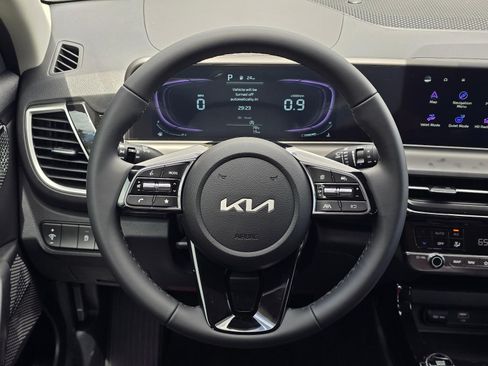New 2026 Kia Seltos S FWD image 7