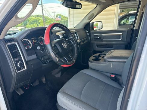 Used 2016 RAM 2500 SLT AWD/4WD image 5