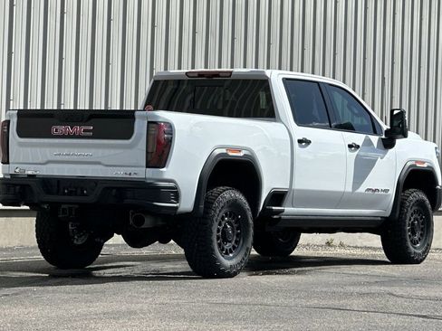 New 2026 GMC Sierra 2500 AT4X w/ AT4X AEV Edition AWD/4WD image 4