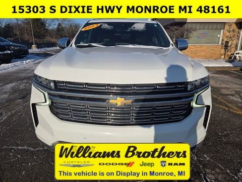 Used 2023 Chevrolet Suburban Premier image 8