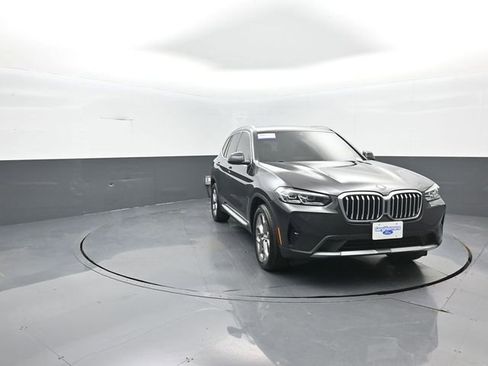 Used 2022 BMW X3 xDrive30i w/ Premium Package 2 AWD/4WD image 2