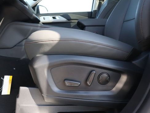 New 2026 Ford Explorer Active image 39