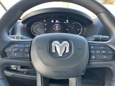 New 2025 RAM ProMaster 2500 w/ Quick Order Package 22G SLT image 15