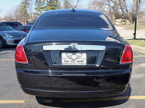 Used 2015 Rolls-Royce Ghost RWD image 18