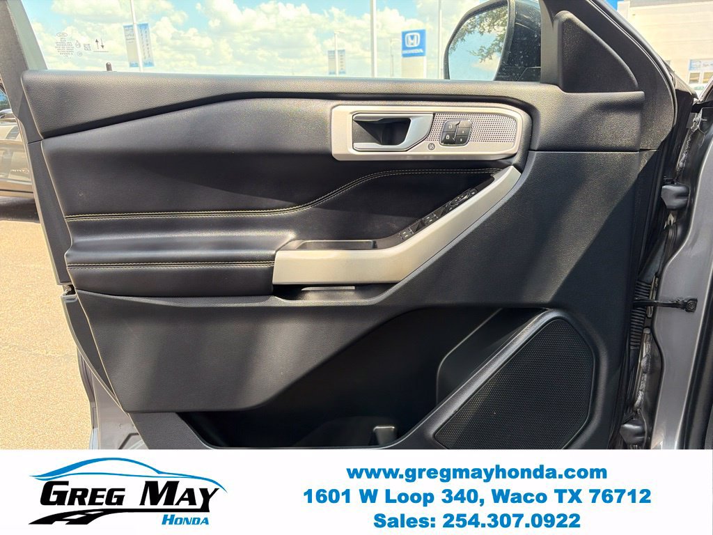 Used 2021 Ford Explorer Limited w/ Equipment Group 301A RWD image 23