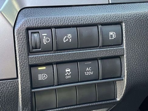Used 2025 Toyota Tacoma TRD Off-Road AWD/4WD image 10