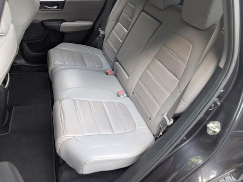 Used 2017 Honda CR-V Touring image 18