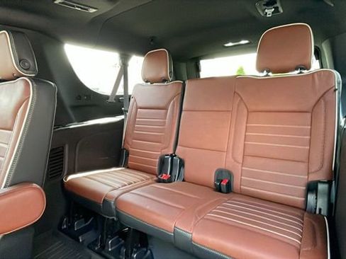 Certified 2023 GMC Yukon XL Denali Ultimate AWD/4WD image 26