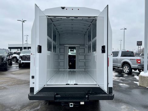 New 2025 GMC Savana 3500 1WT w/ Power Convenience Package image 15