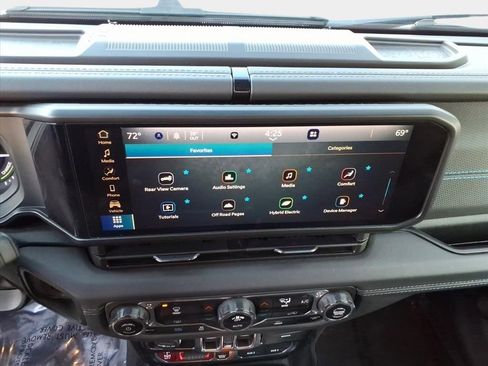 Used 2024 Jeep Wrangler Unlimited Rubicon 4xe image 21