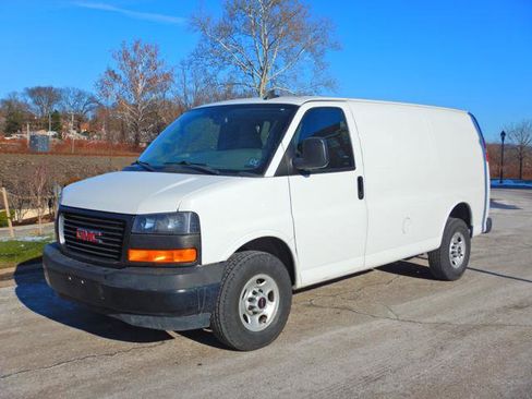 Used 2019 GMC Savana 3500 G3500 Cargo w/ Driver Convenience Package image 1