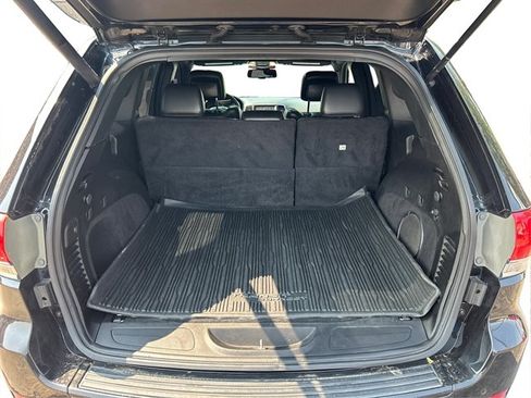 Used 2015 Jeep Grand Cherokee Altitude AWD/4WD image 12