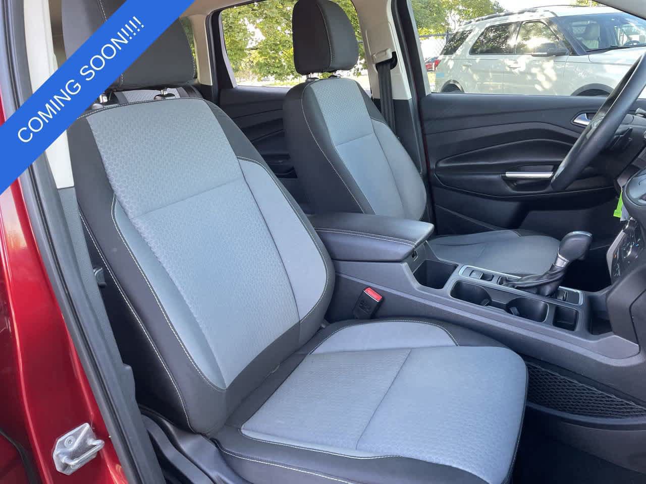 Used 2017 Ford Escape SE w/ Equipment Group 201A AWD/4WD image 14