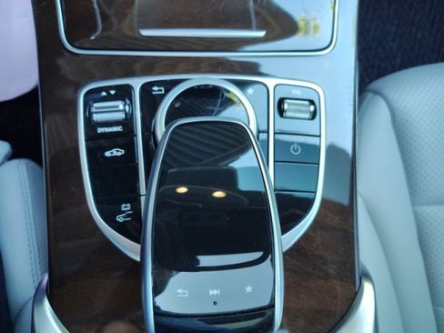 Used 2017 Mercedes-Benz C 350e Sedan image 25