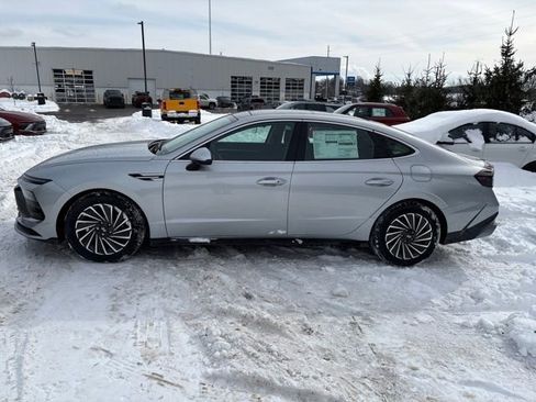 New 2026 Hyundai Sonata SEL FWD image 2