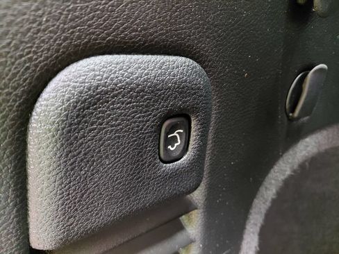 Used 2020 Jeep Grand Cherokee Altitude AWD/4WD image 39