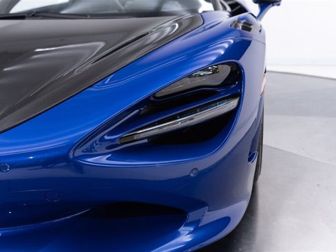 Used 2024 McLaren 750S Spider RWD image 21