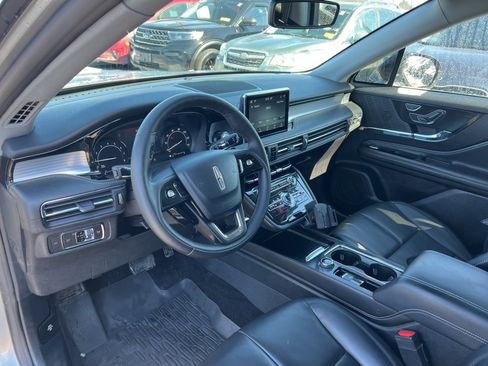 Used 2022 Lincoln Corsair AWD w/ Equipment Group 101A image 9