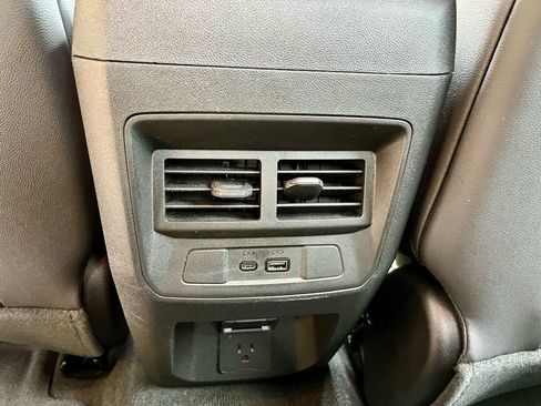 Used 2023 GMC Canyon AT4 image 19