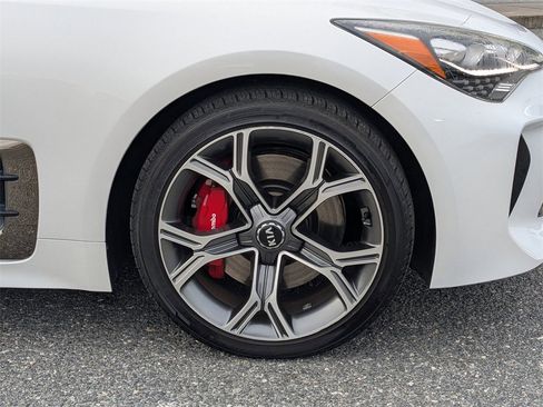 Used 2019 Kia Stinger GT image 11