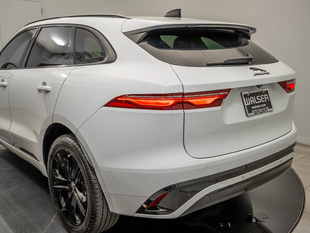Used 2025 Jaguar F-PACE R-Dynamic S AWD/4WD image 18