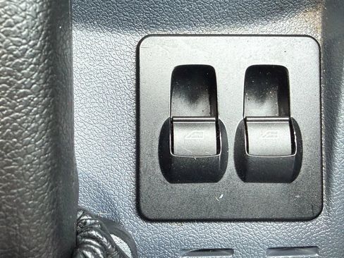 Used 2013 Ford Transit Connect XLT image 12