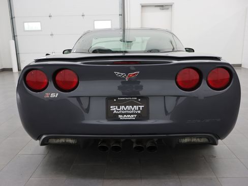 Used 2009 Chevrolet Corvette Coupe w/ Preferred Equipment Group RWD image 23