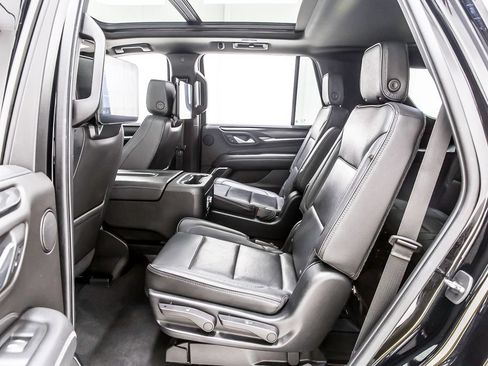 Used 2021 GMC Yukon Denali w/ LPO, Illumination Package RWD image 30