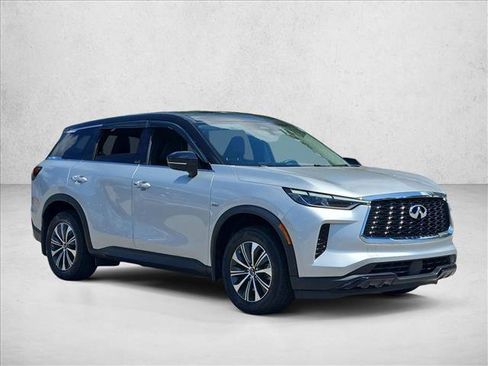 Used 2023 INFINITI QX60 Pure AWD/4WD image 3