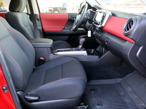 Used 2022 Toyota Tacoma SR5 image 19