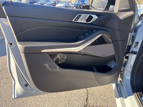 New 2026 BMW X5 xDrive50e image 11