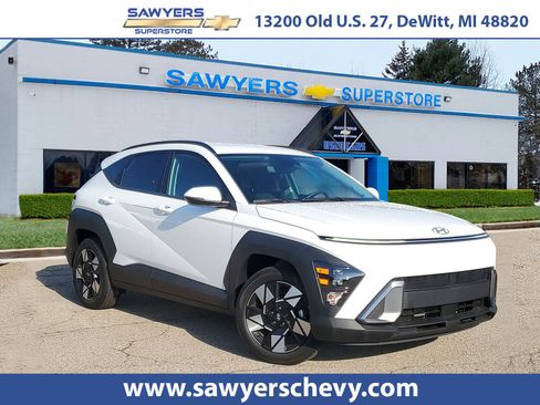 Used 2025 Hyundai Kona SEL image 1