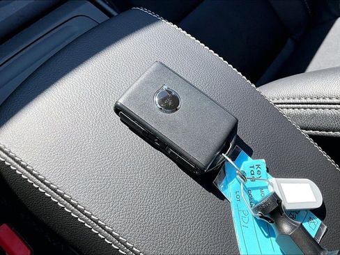 New 2026 Volvo XC40 B5 Core image 34