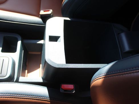 Used 2023 Ford Maverick Lariat w/ Lariat Luxury Package FWD image 31