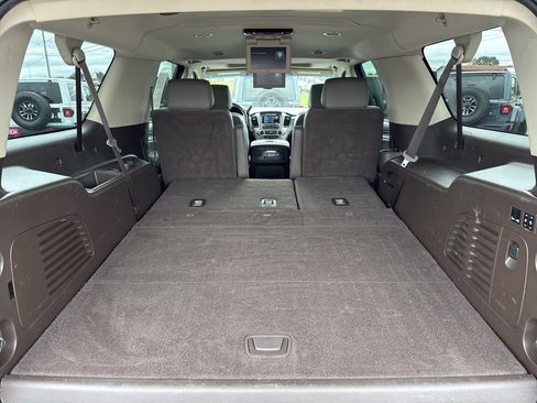 Used 2020 GMC Yukon XL Denali w/ Denali Ultimate Package image 9