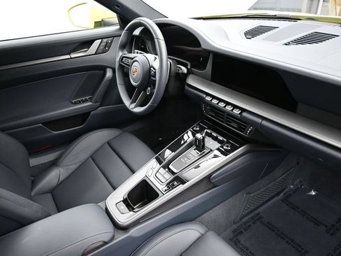 Certified 2025 Porsche 911 Carrera RWD image 10